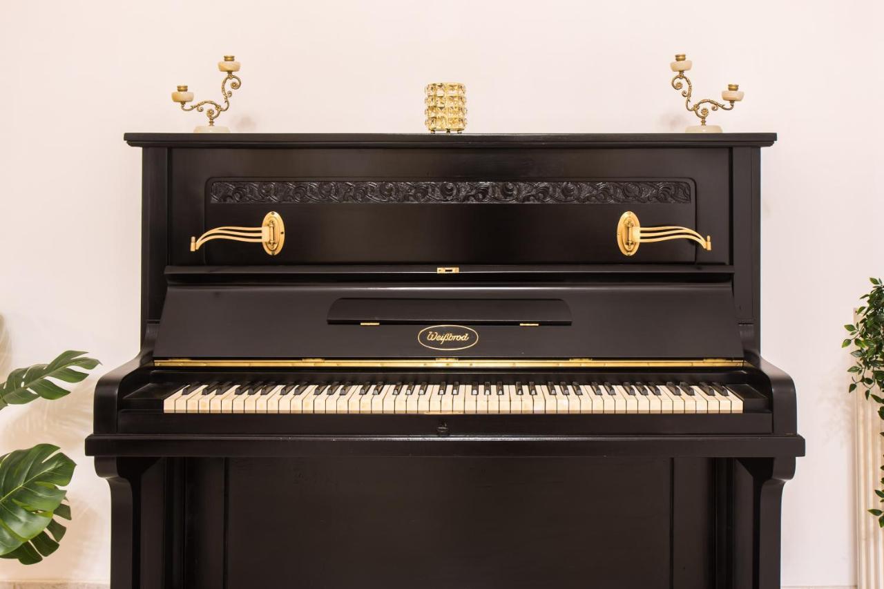 Niochori Heritage: The Pianist Suite Rhodes City Bagian luar foto